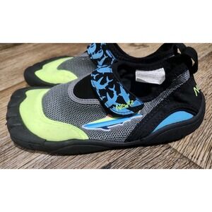 Newtz Boy's Water Shoes Size 4 Aqua Slide on mesh Shark Logo Design Beach Pool